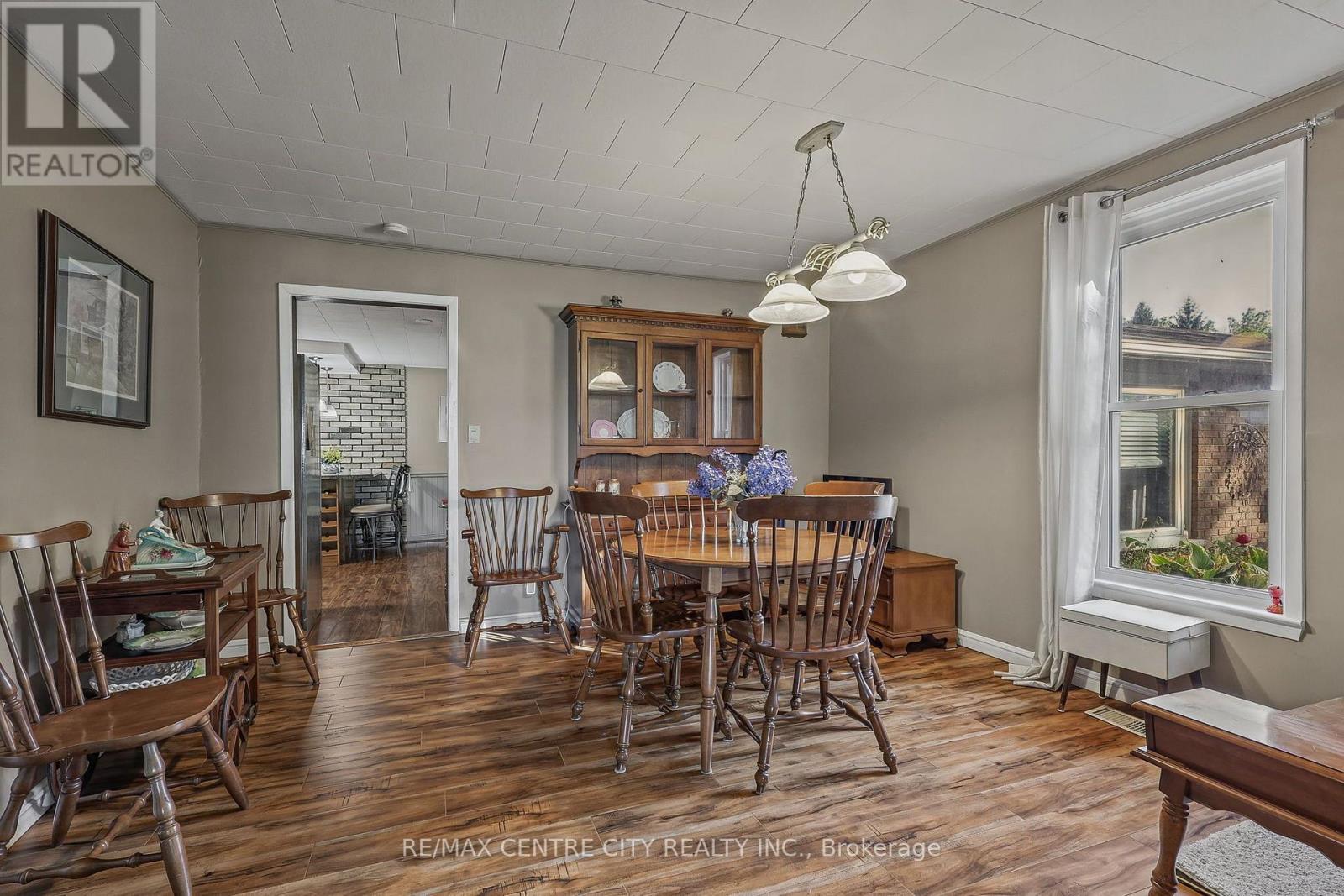 9200 Springwater Road Property Photo 15