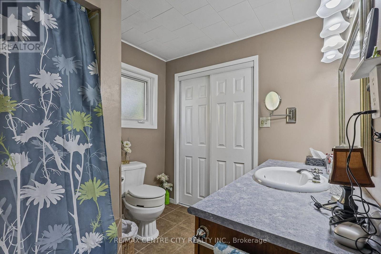 9200 Springwater Road Property Photo 21