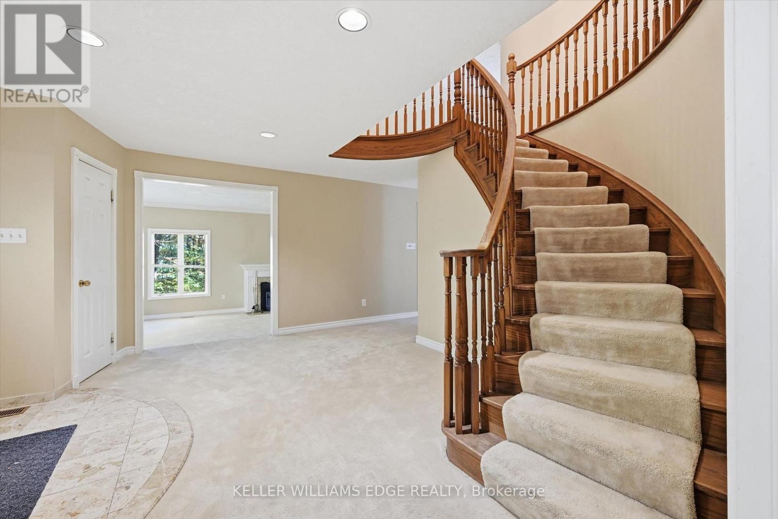 872 6th Conc Road W Property Photo 8