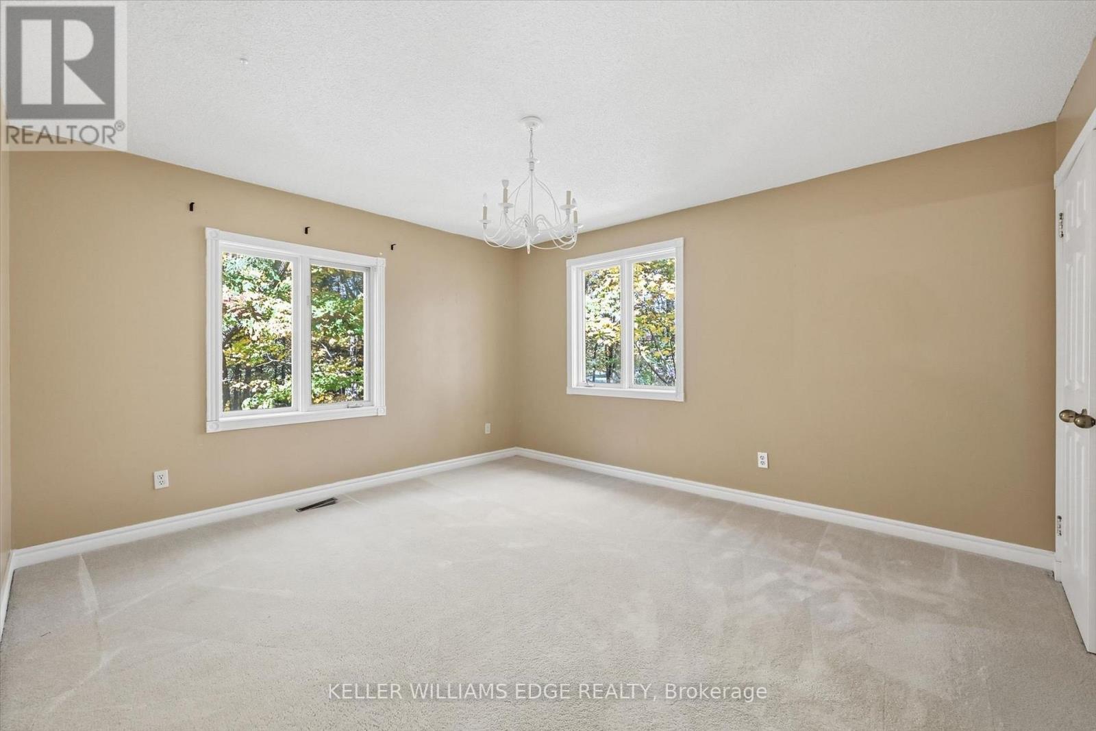 872 6th Conc Road W Property Photo 29