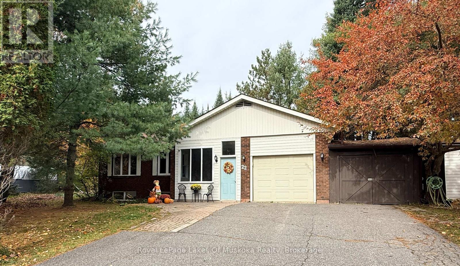 22 WESTVALE DRIVE Property Photo 1