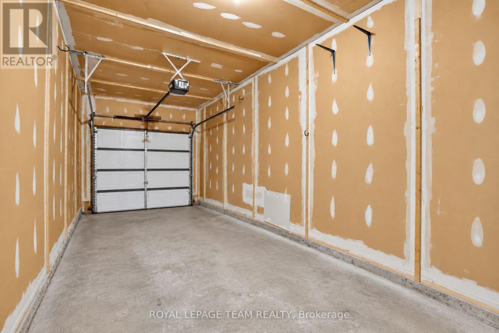 37c Stonehaven Drive Property Photo 31