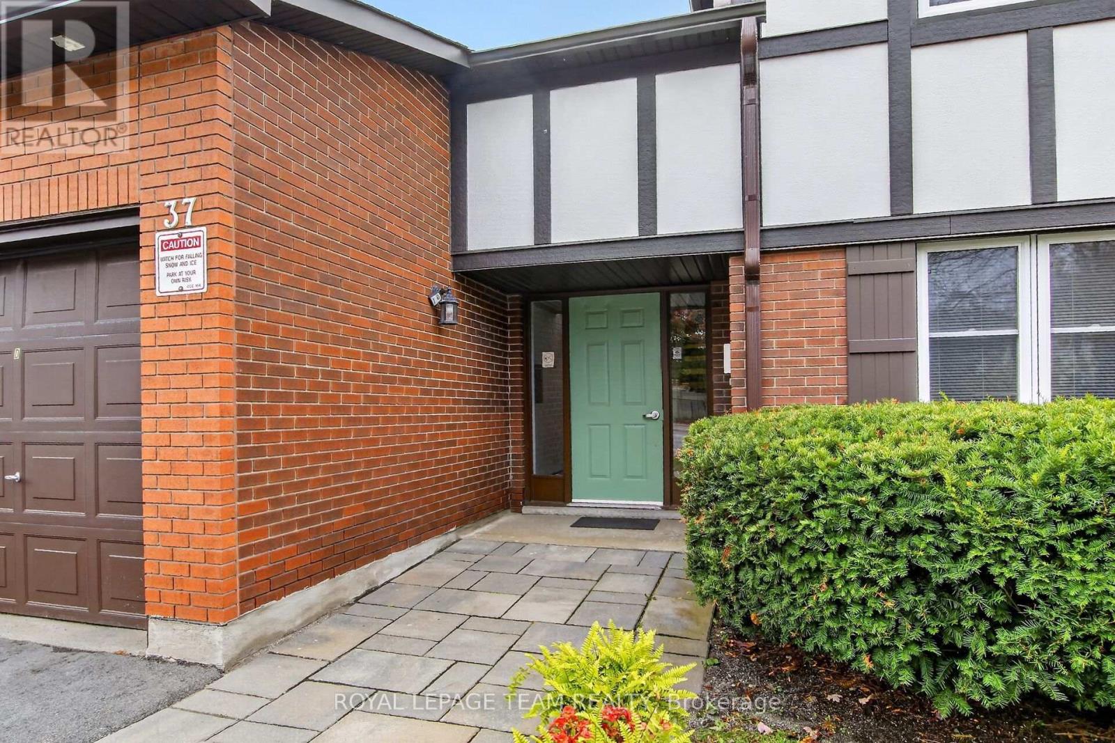 37c Stonehaven Drive Property Photo 32