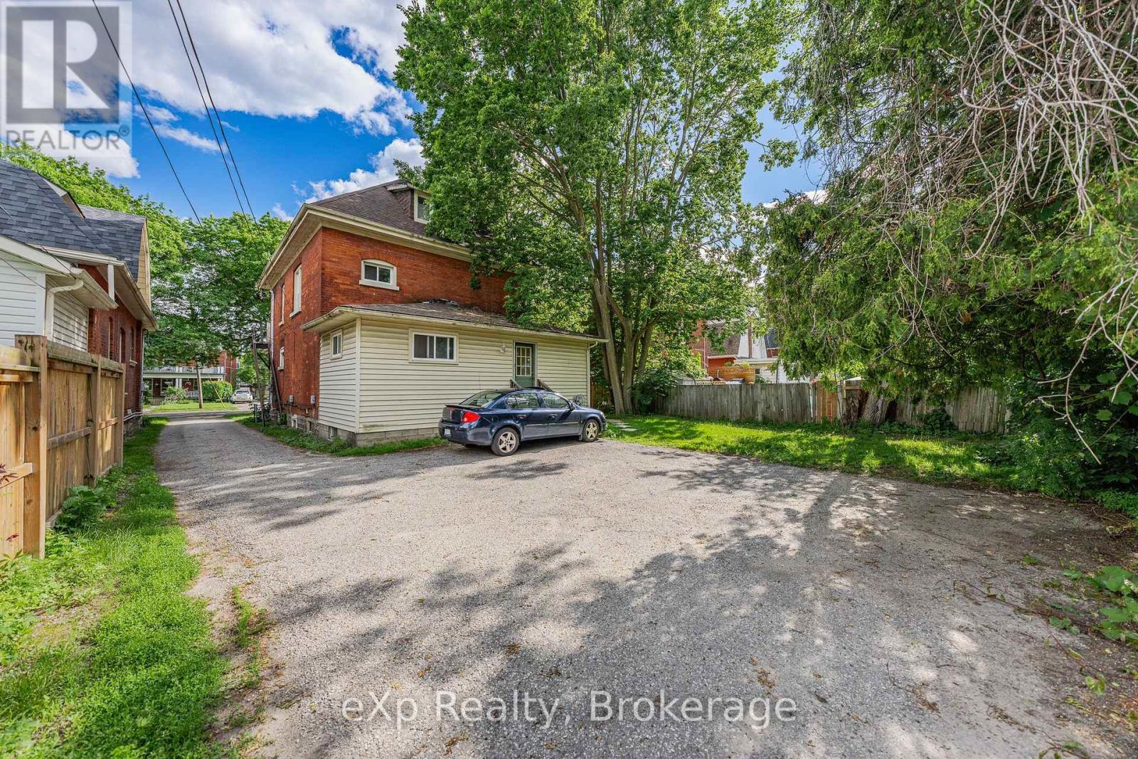 126 Chatham Street Property Photo 31