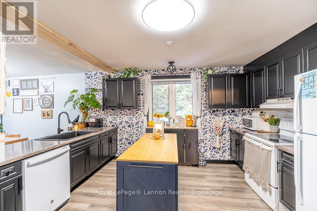 1565 Mountain Road Property Photo 11