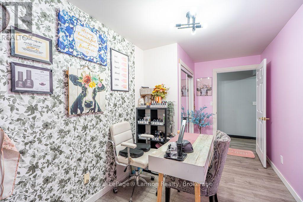 1565 Mountain Road Property Photo 18
