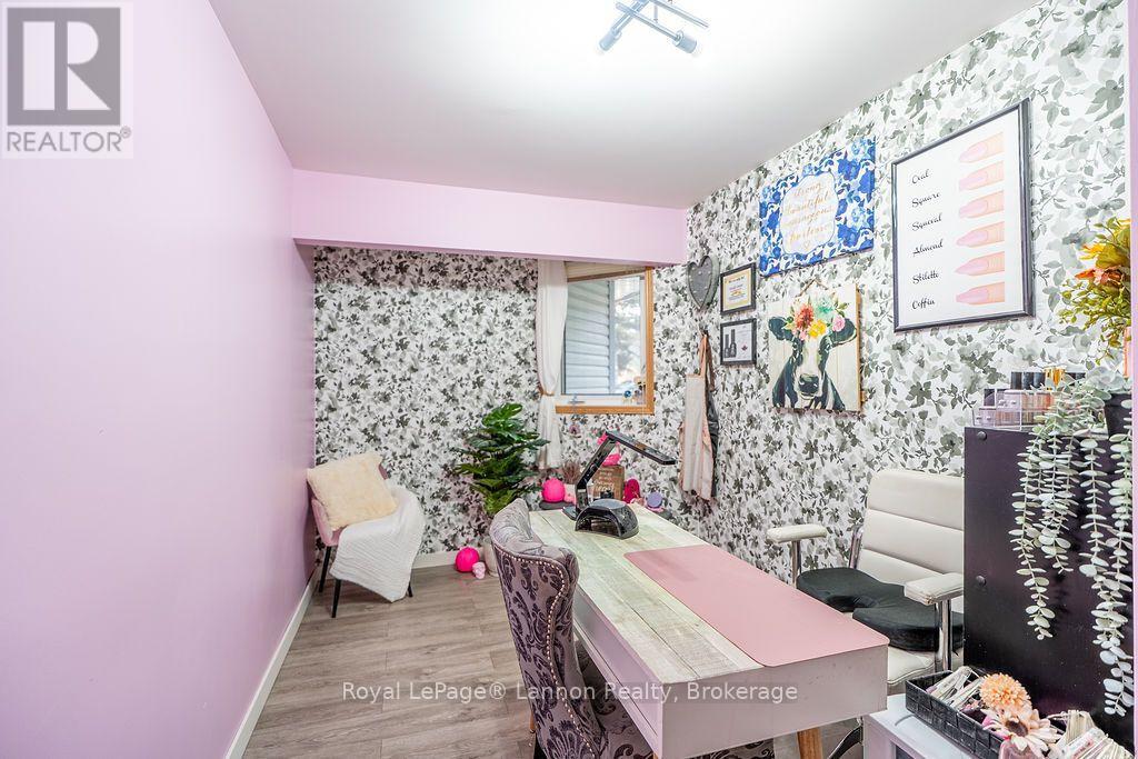 1565 Mountain Road Property Photo 19
