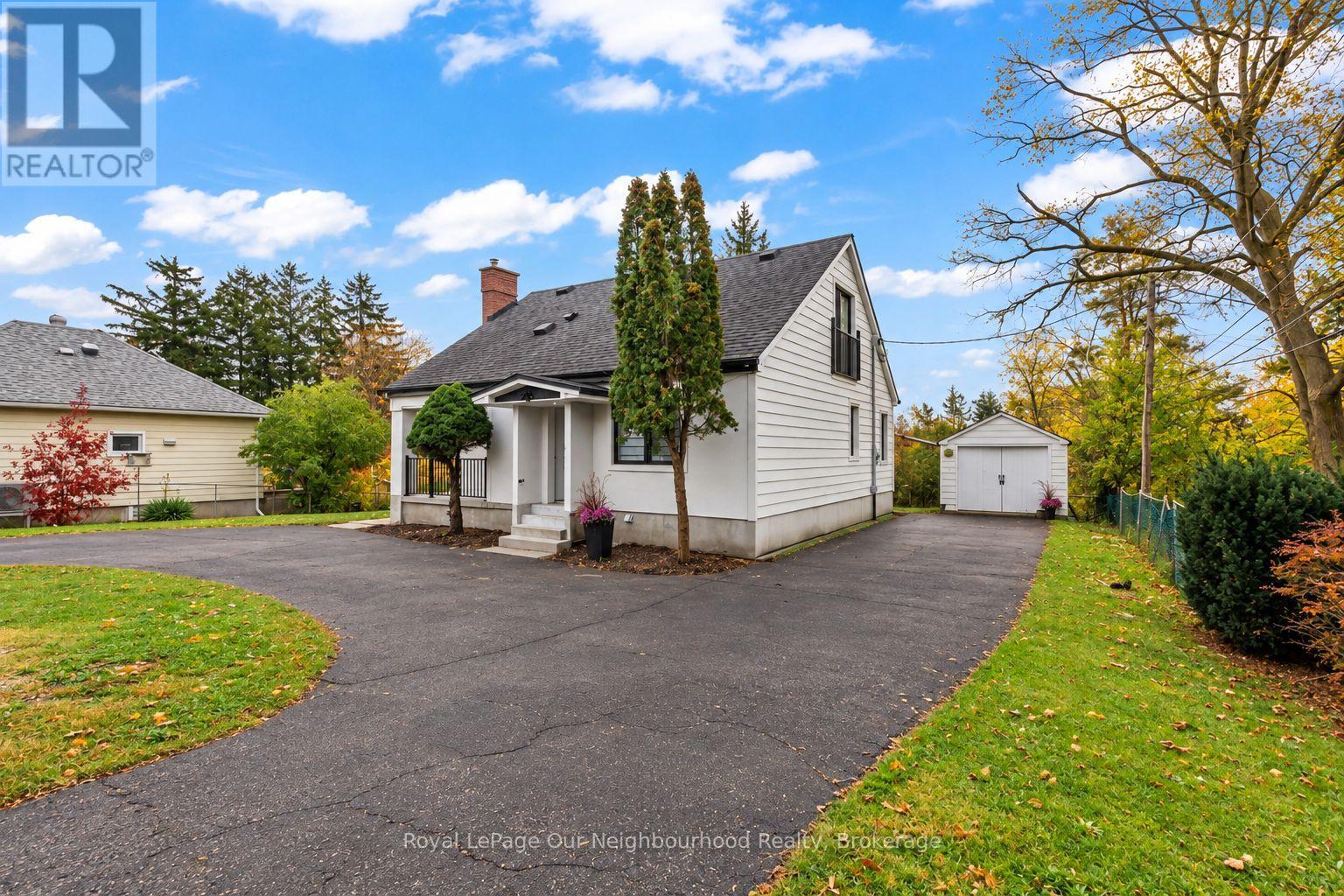 B - 513 PARKHILL ROAD W Property Photo 1