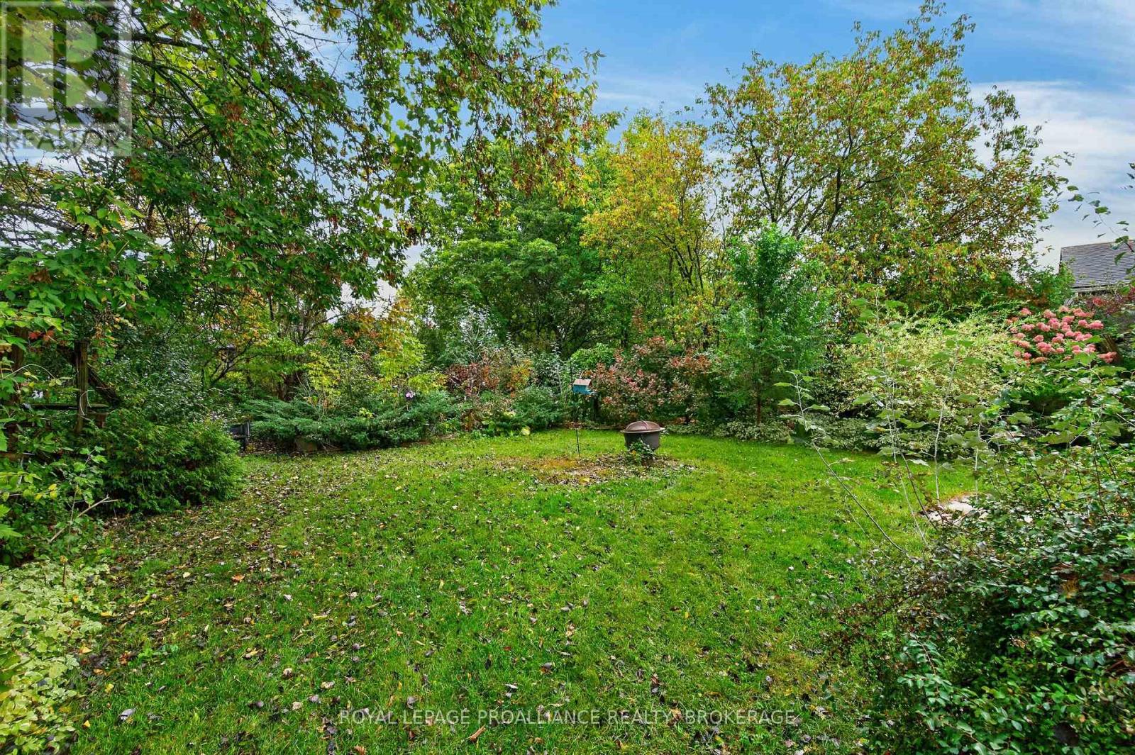 39 Fairfield Boulevard Property Photo 28