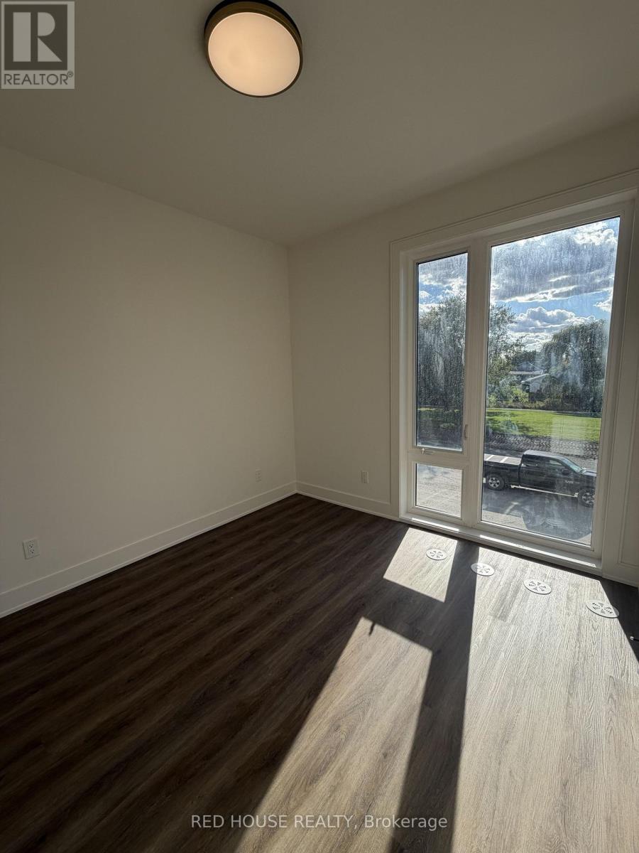 270 Ellis Avenue Property Photo 11