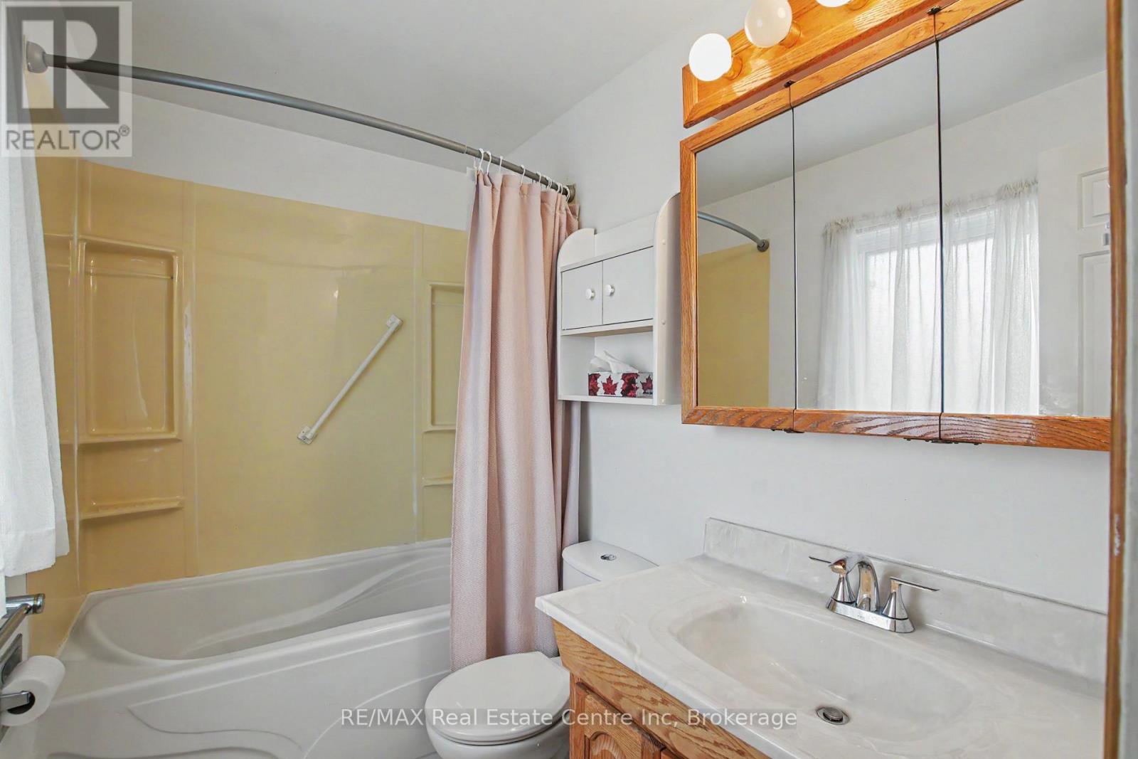 78 Rolling Meadows Drive Property Photo 21
