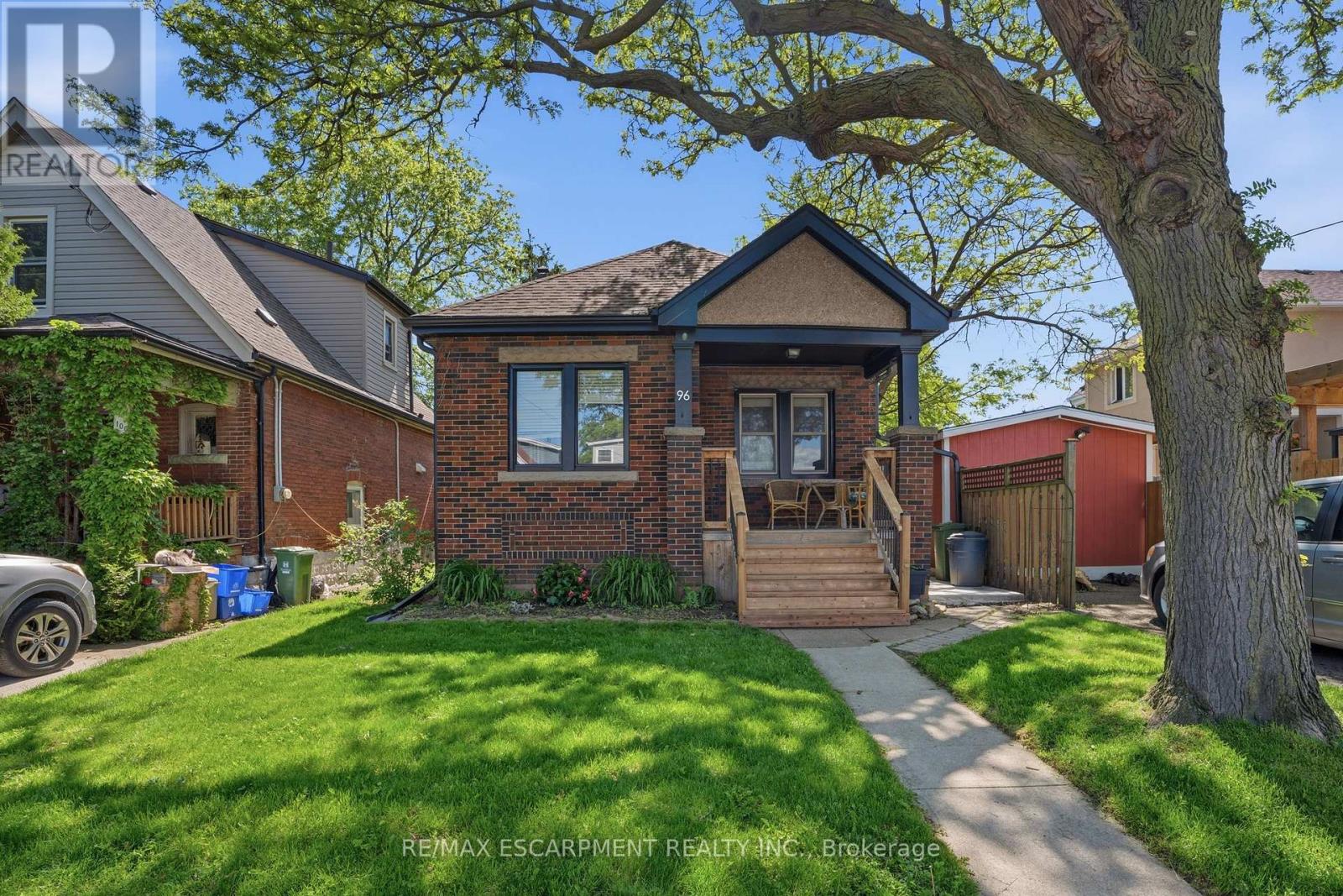 96 Paling Avenue Property Photo 2