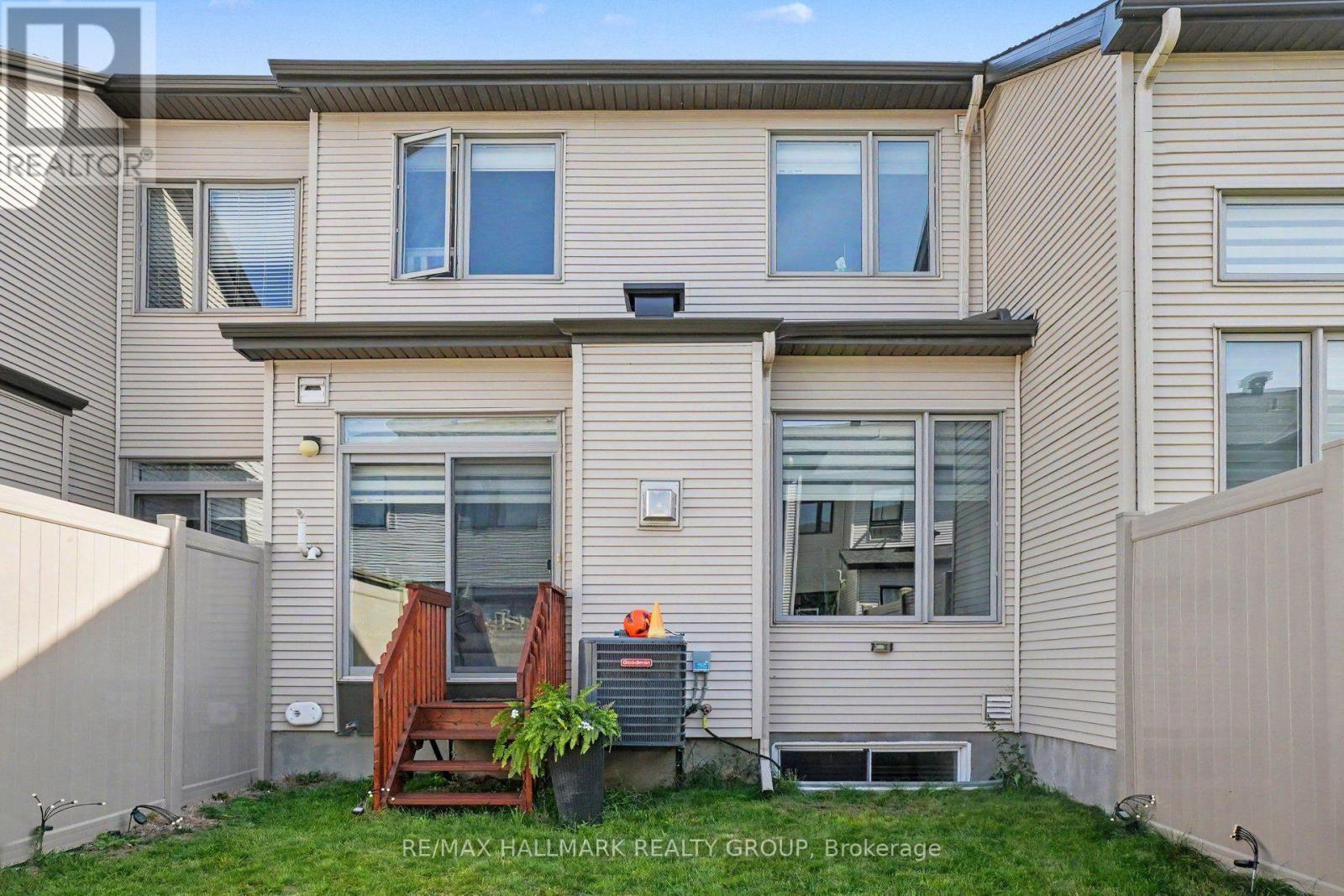 756 Cairn Crescent Property Photo 33
