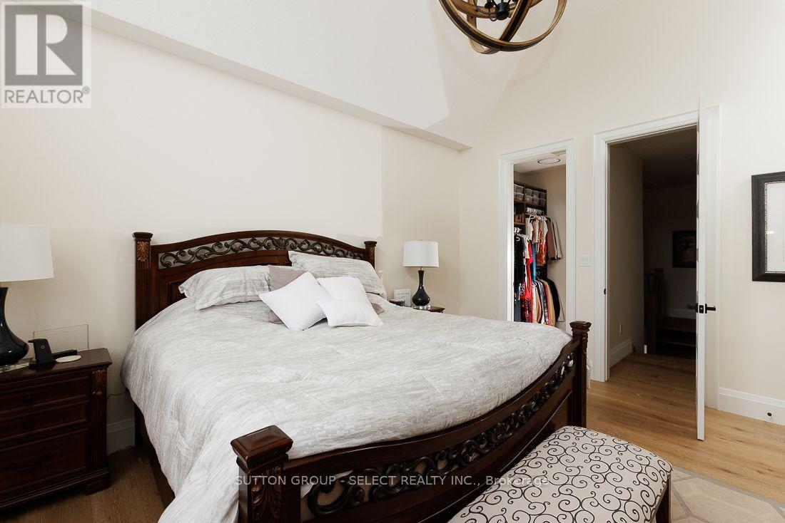 1286 Silverfox Drive Property Photo 18