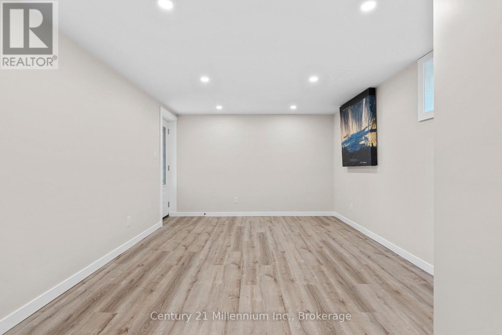 873 9th Avenue E Property Photo 17