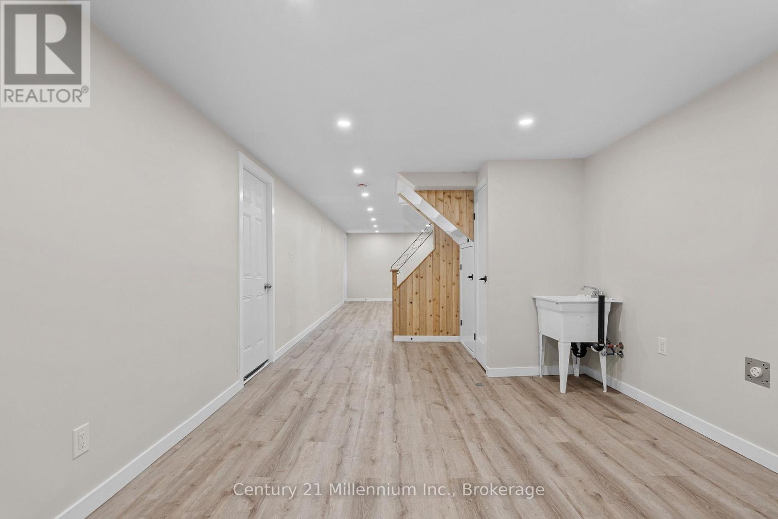 873 9th Avenue E Property Photo 19