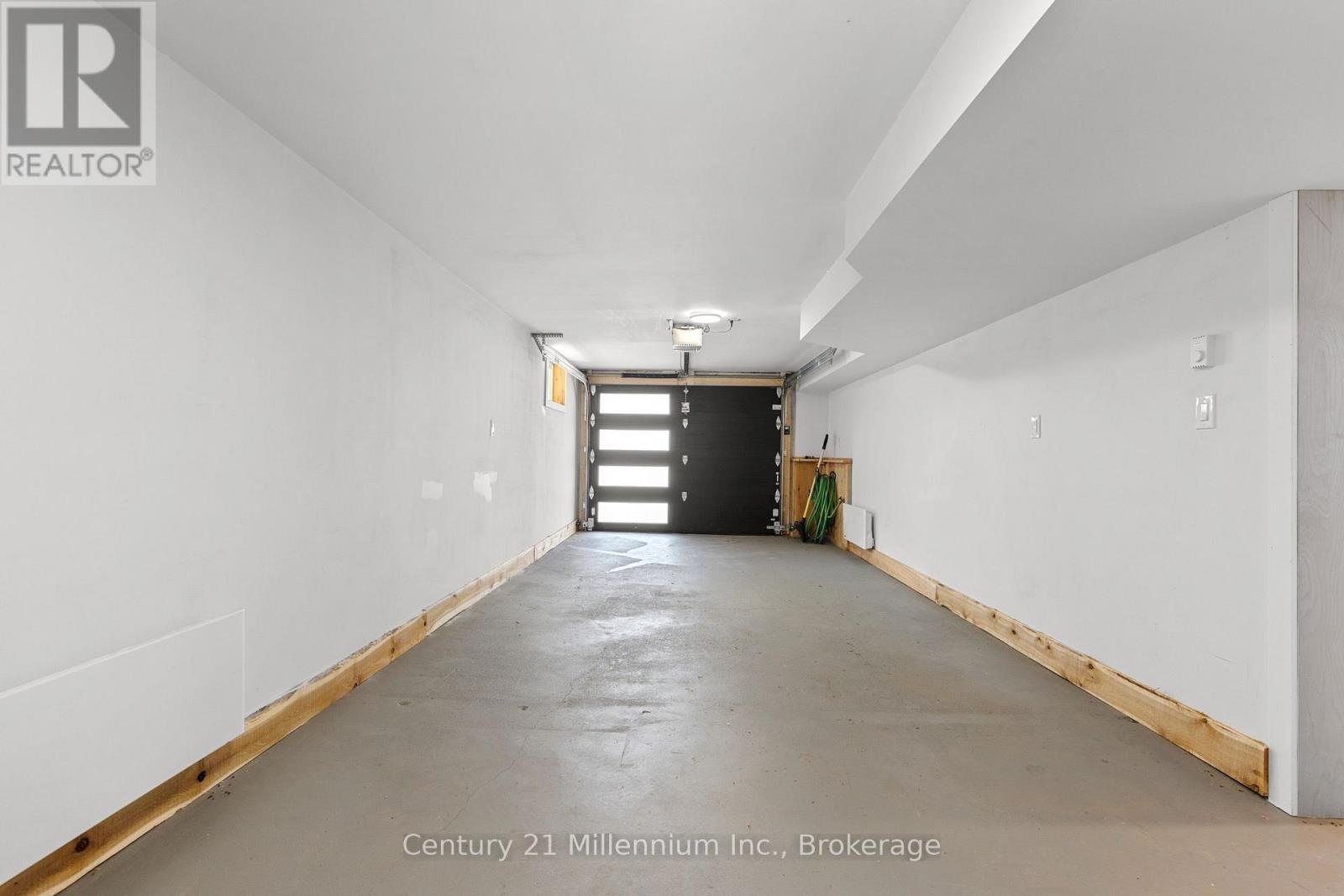 873 9th Avenue E Property Photo 20