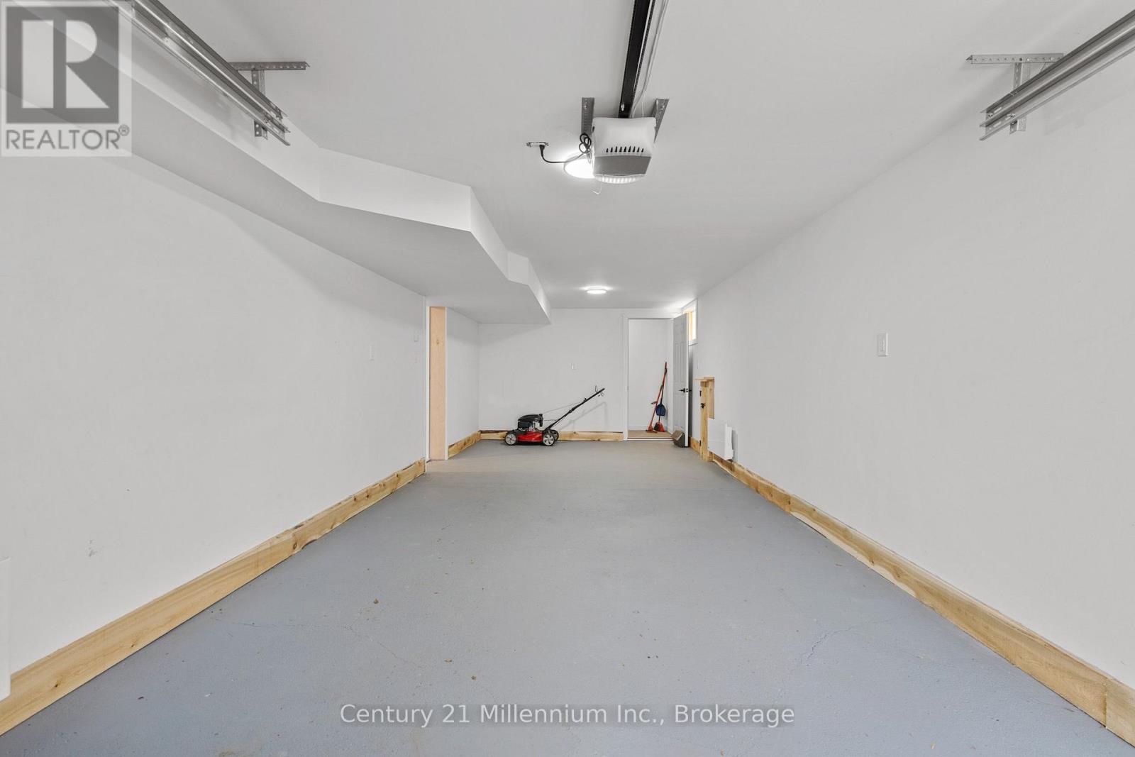 873 9th Avenue E Property Photo 22