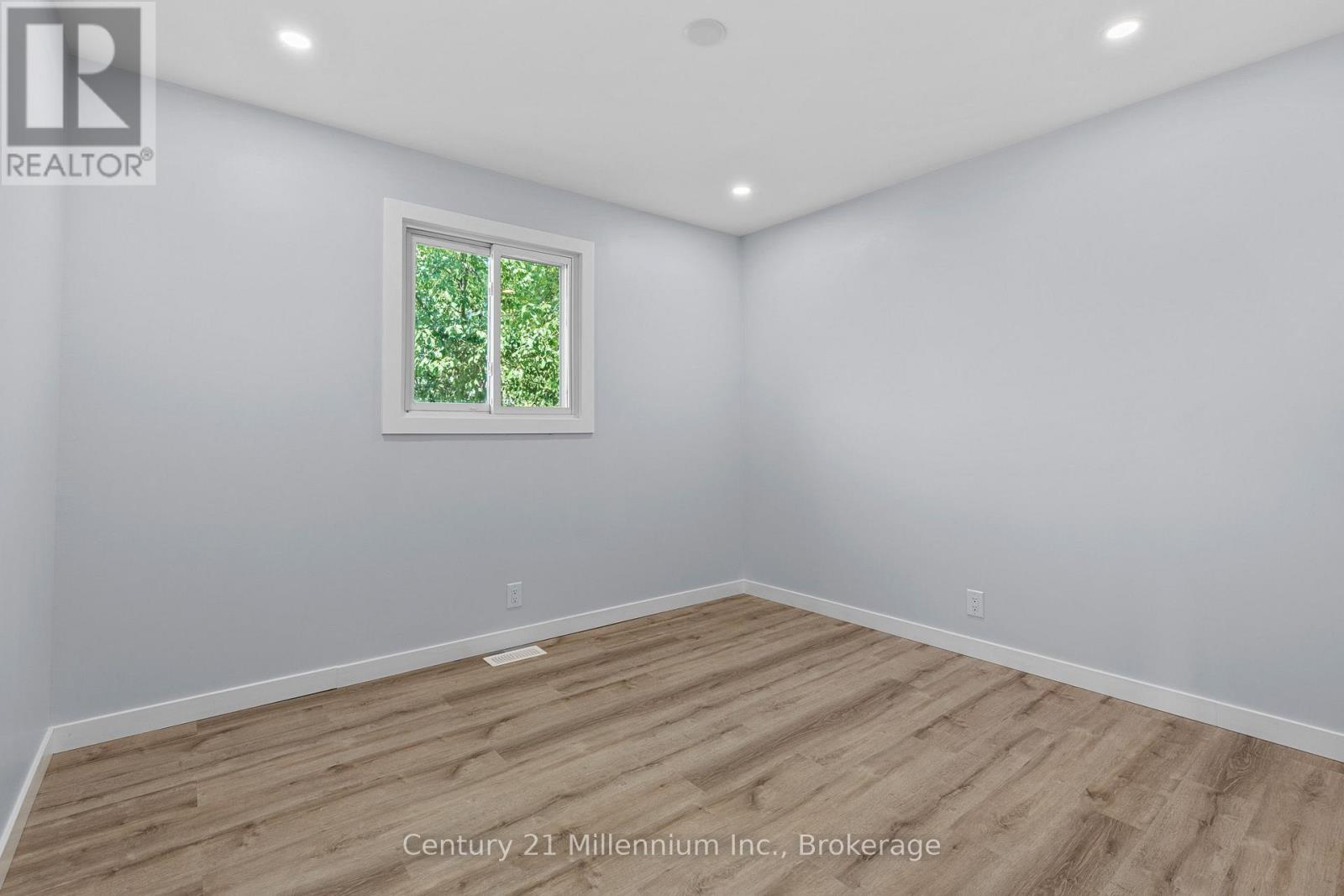 873 9th Avenue E Property Photo 37