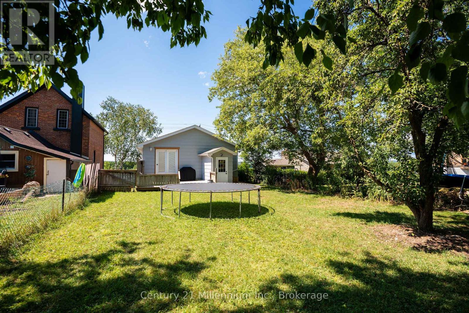 873 9th Avenue E Property Photo 47