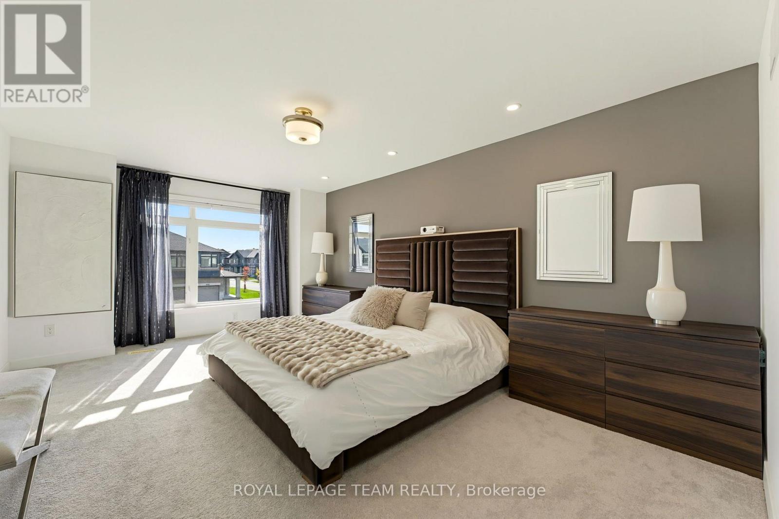 854 Solarium Avenue Property Photo 24