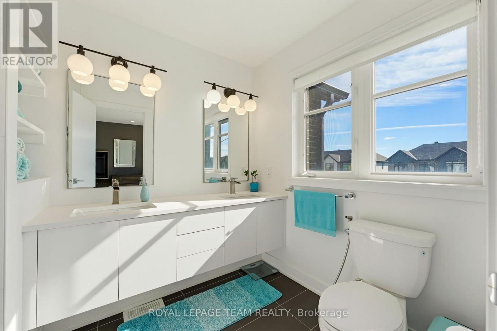 854 Solarium Avenue Property Photo 26