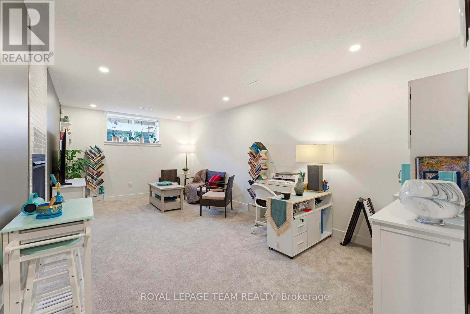 854 Solarium Avenue Property Photo 33