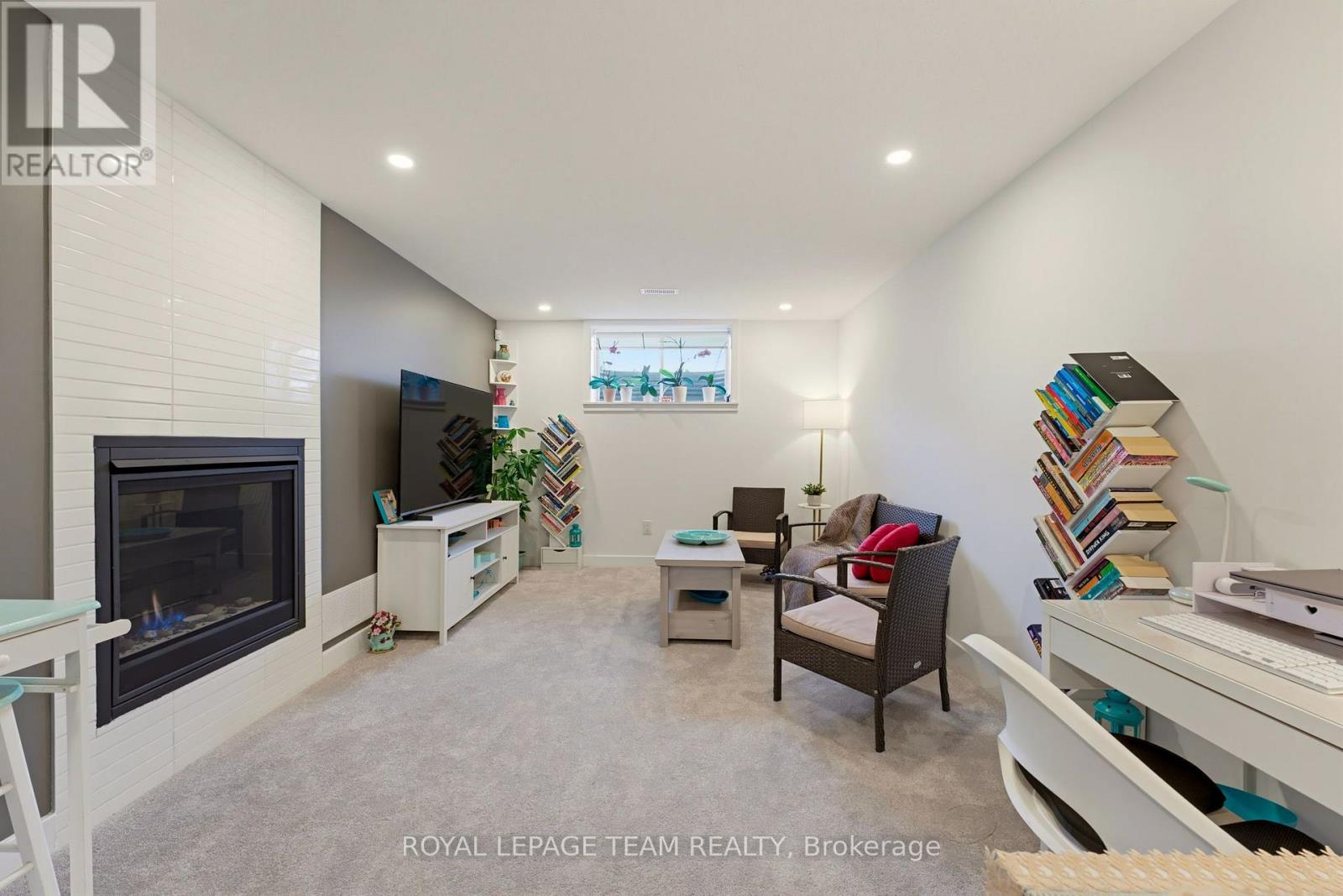 854 Solarium Avenue Property Photo 34