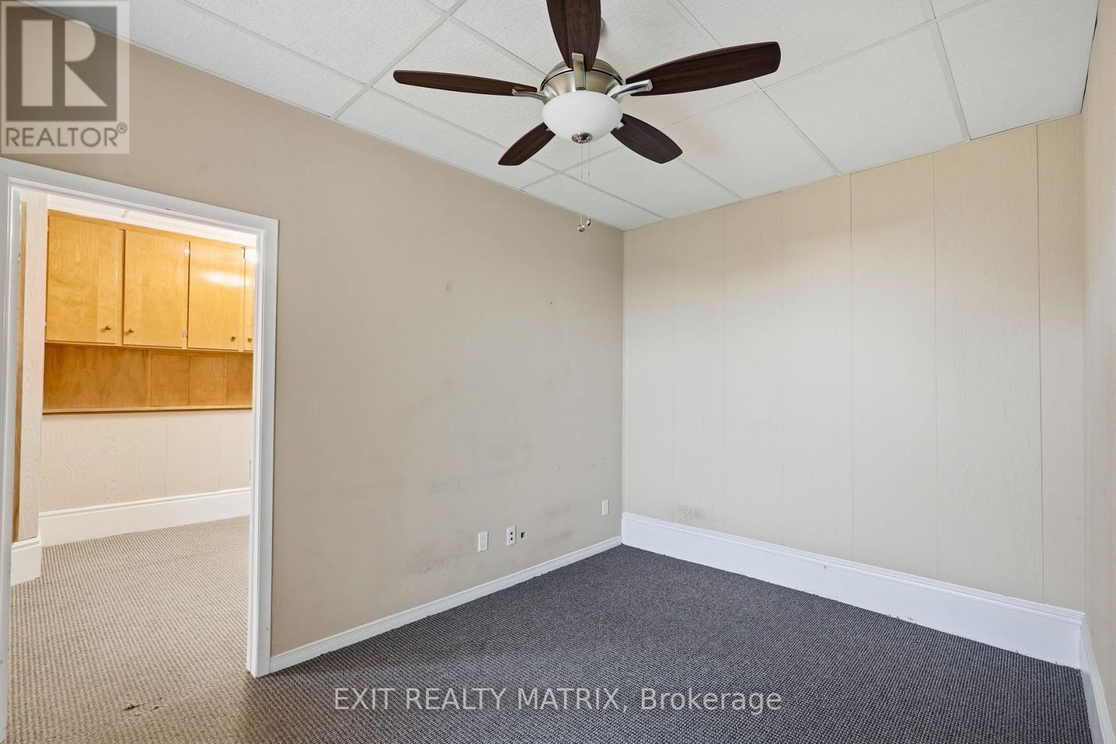425 Water Street E Property Photo 7
