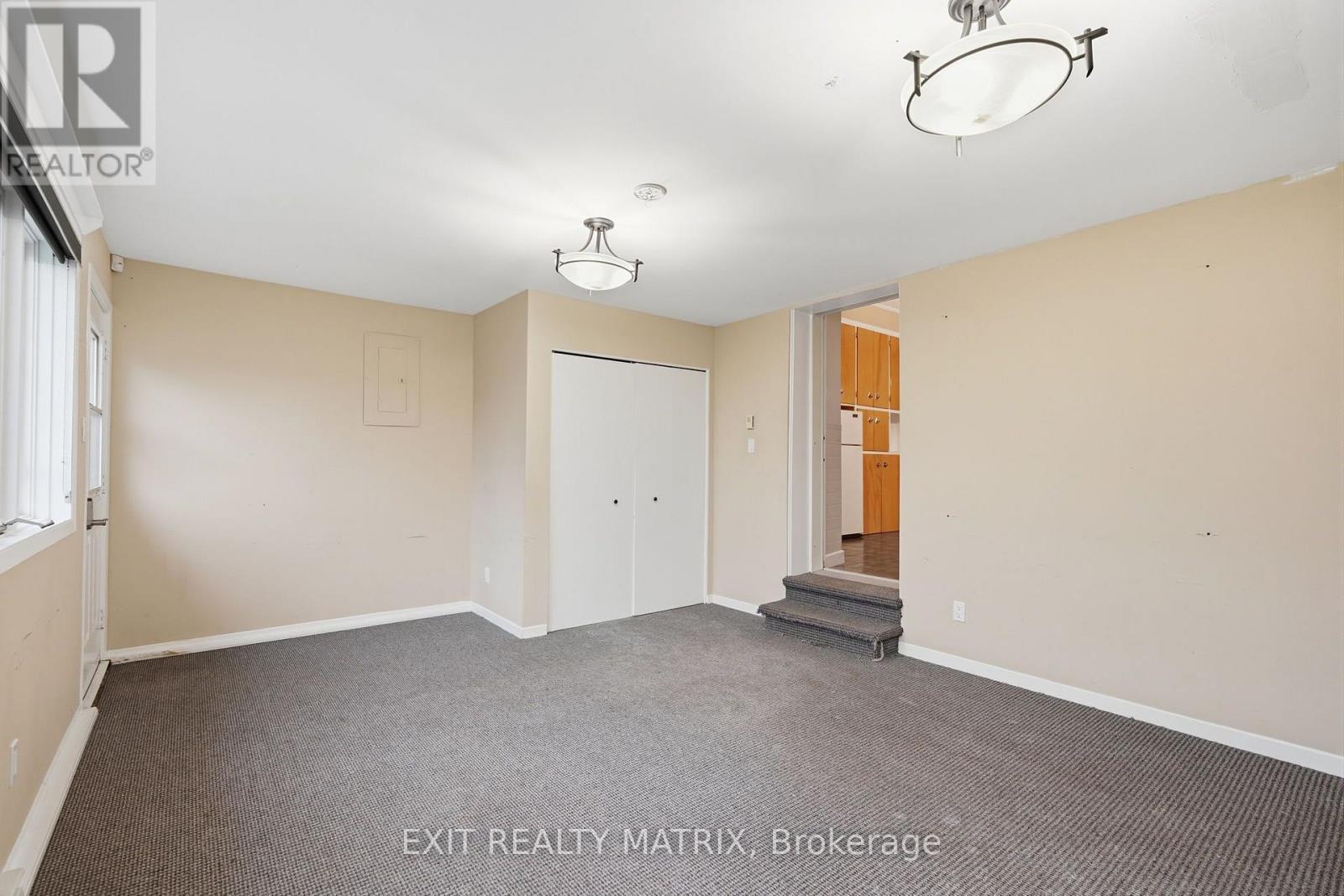 425 Water Street E Property Photo 13