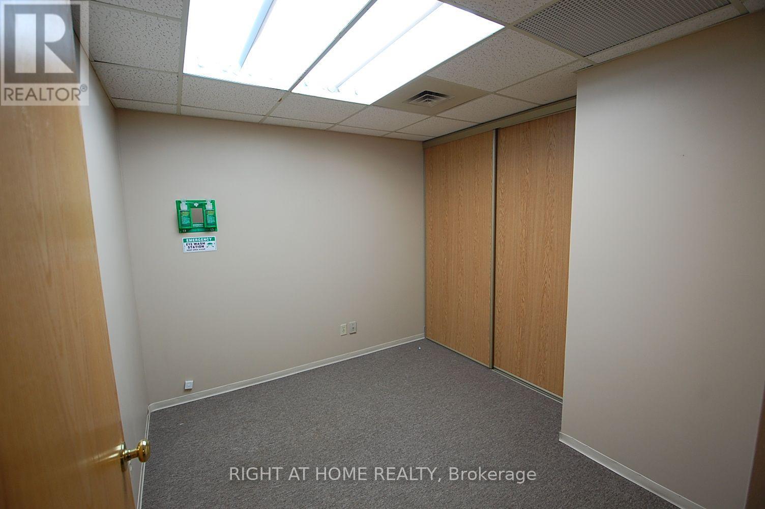203 - 1468 Laurier Street Property Photo 7