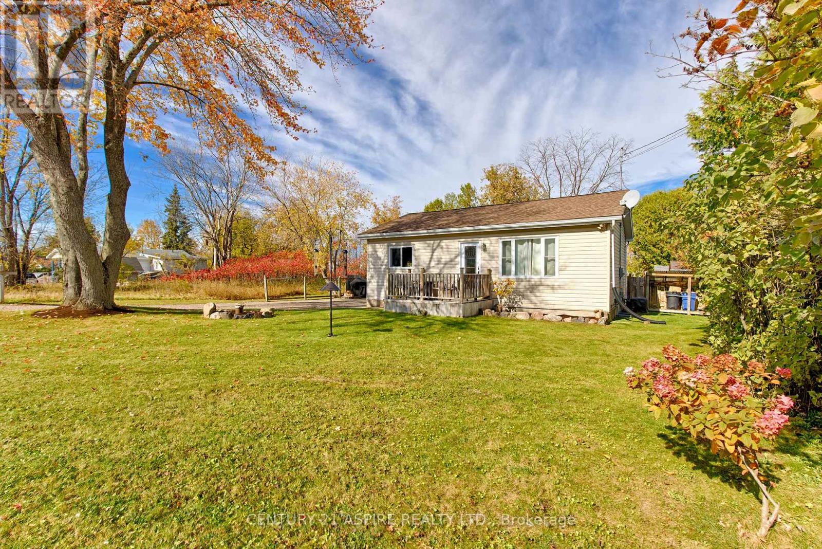 106 Forest Lea Road Property Photo 3
