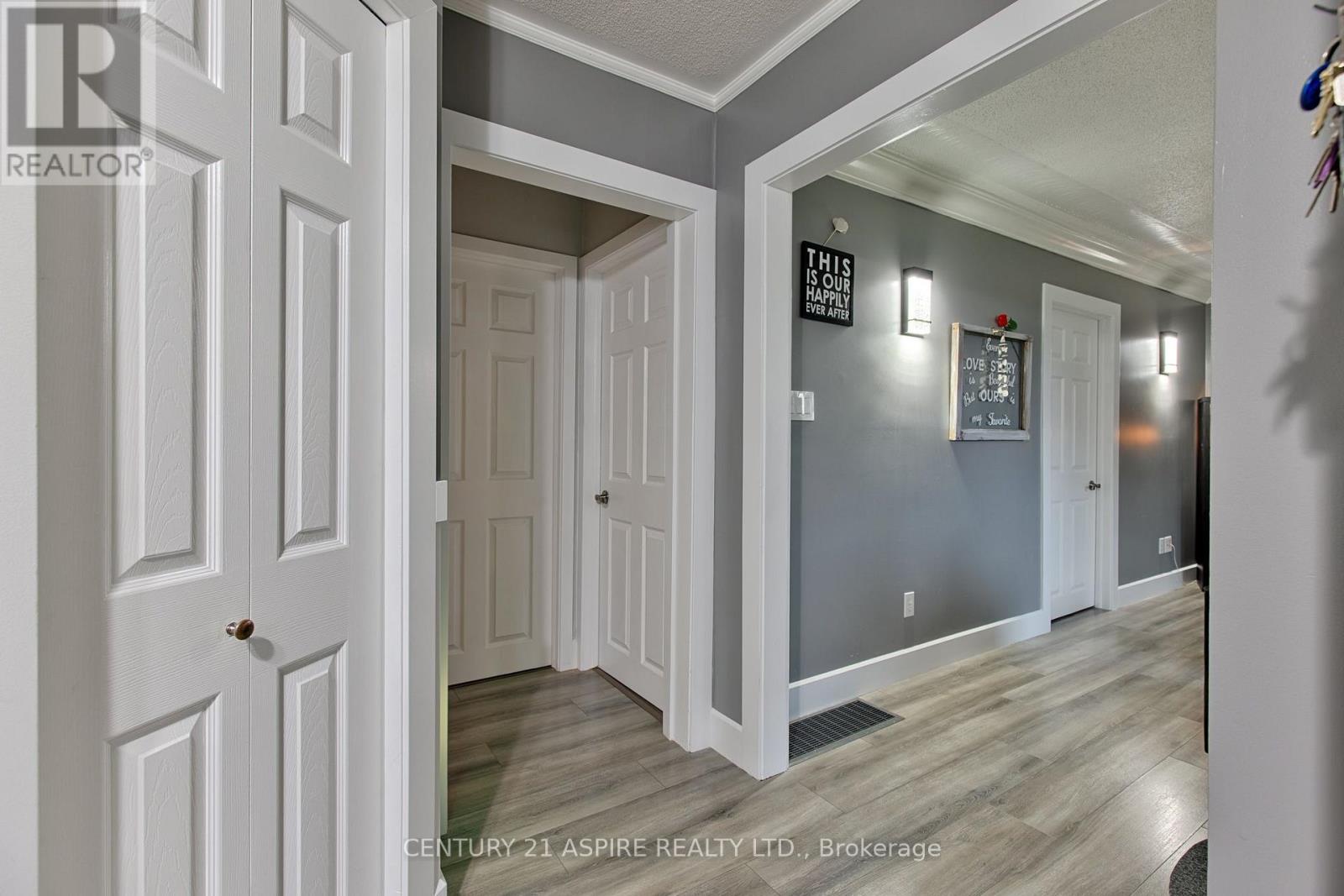 106 Forest Lea Road Property Photo 12