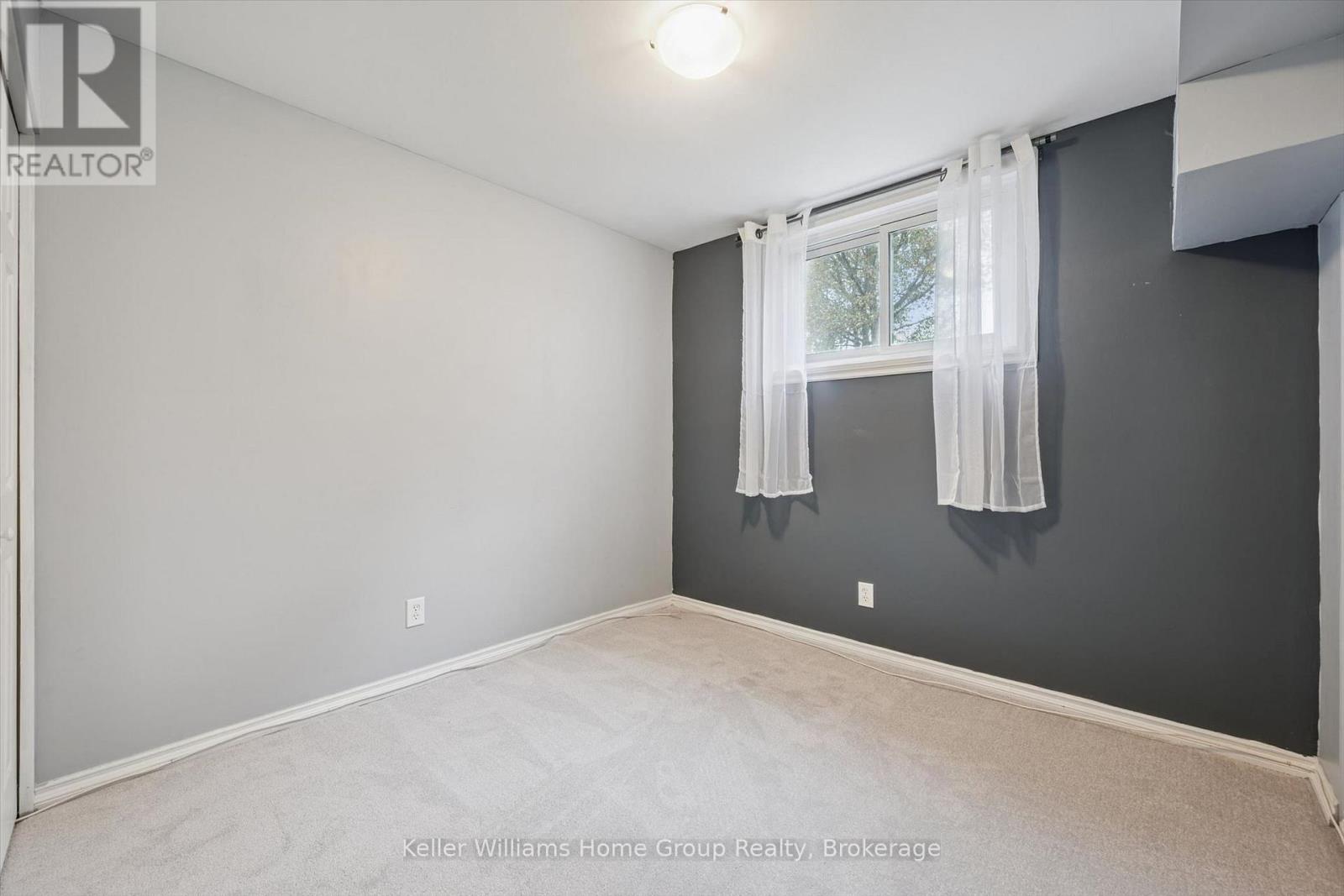 602 College Avenue W Property Photo 23