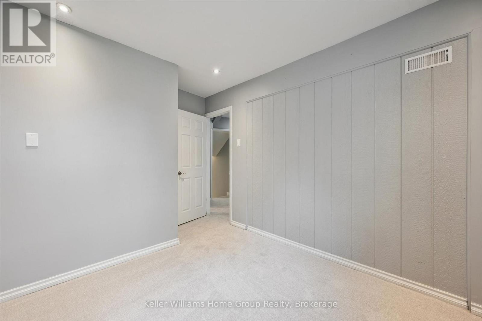 602 College Avenue W Property Photo 26