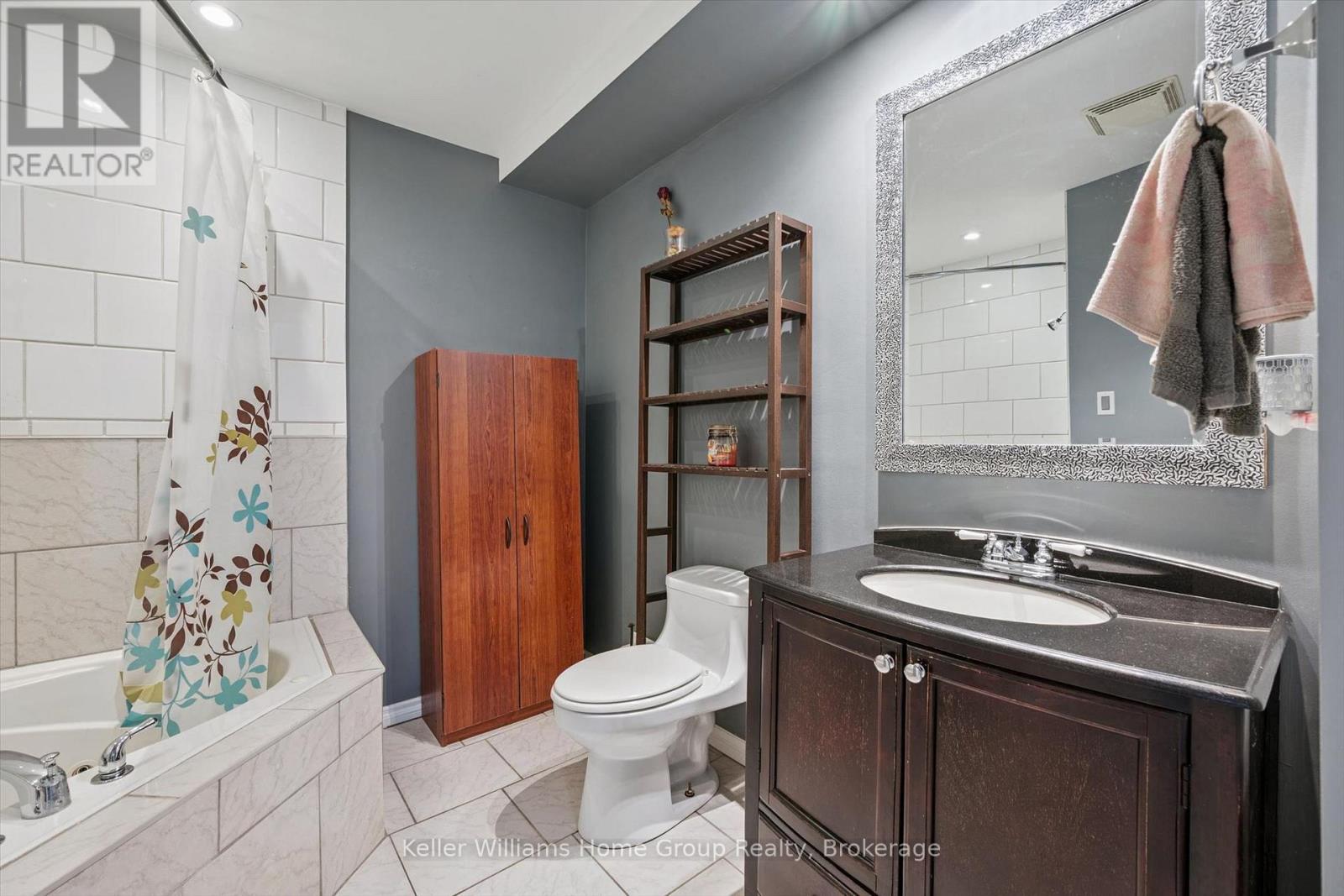 602 College Avenue W Property Photo 27