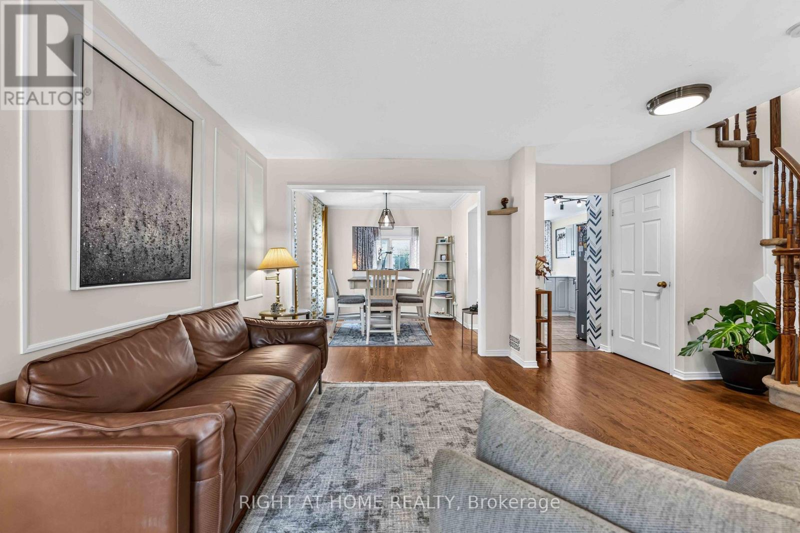 1552 Stojko Street Property Photo 8