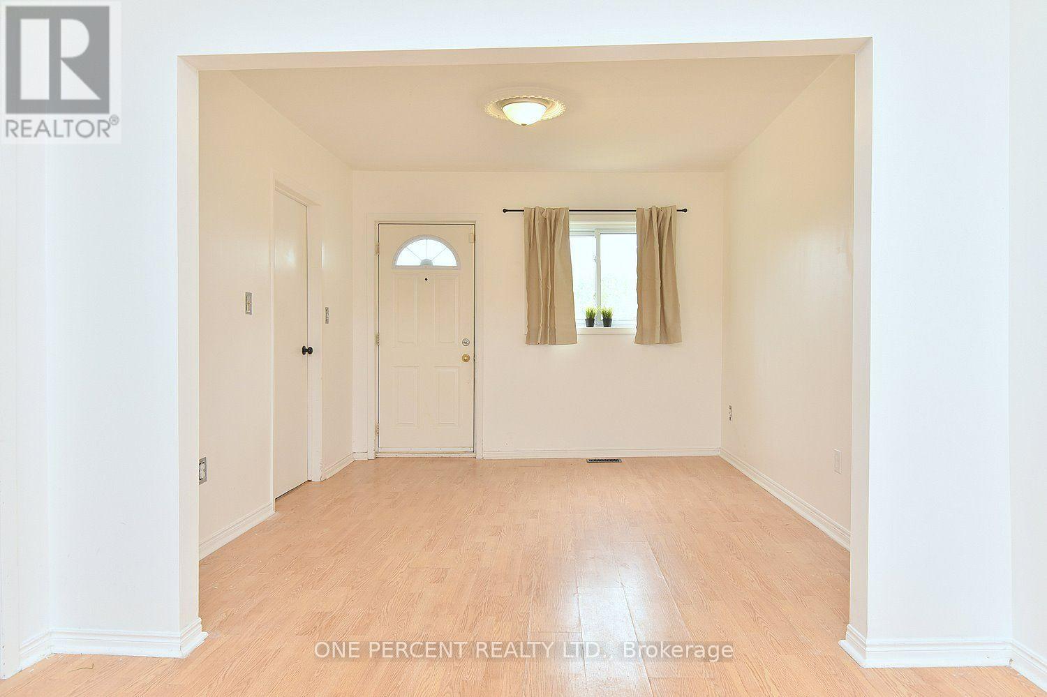 201 Strathearne Avenue Property Photo 4