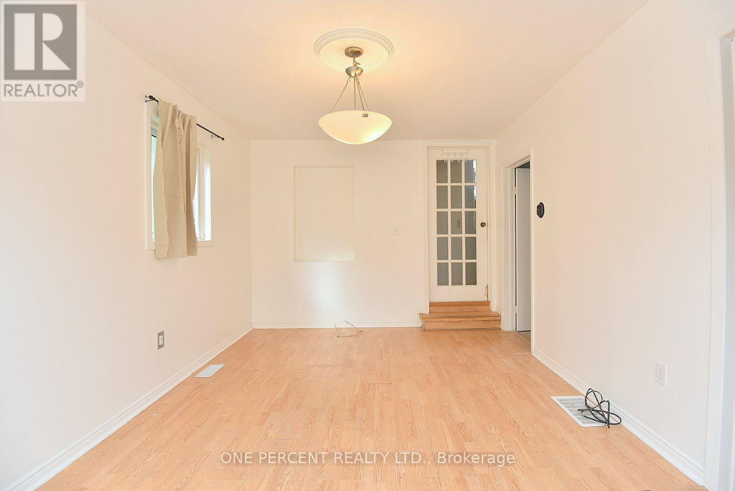 201 Strathearne Avenue Property Photo 15