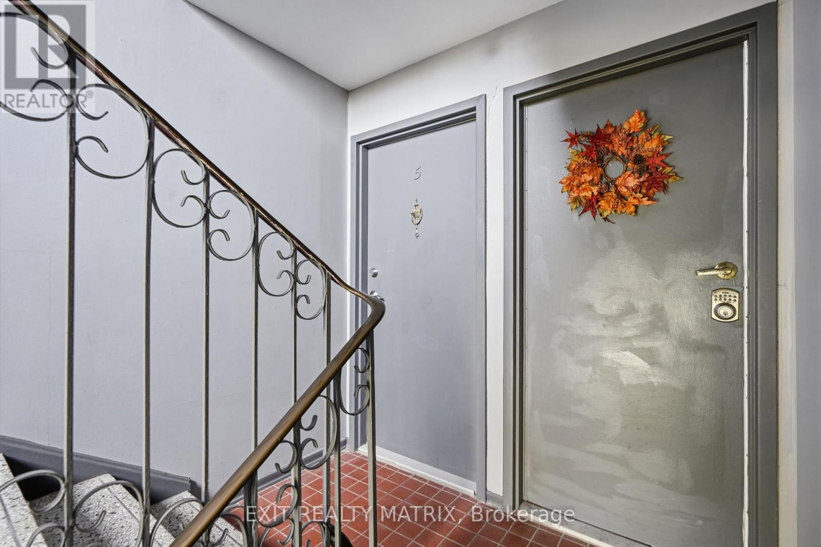 5 - 1015 Cartier Boulevard Property Photo 7