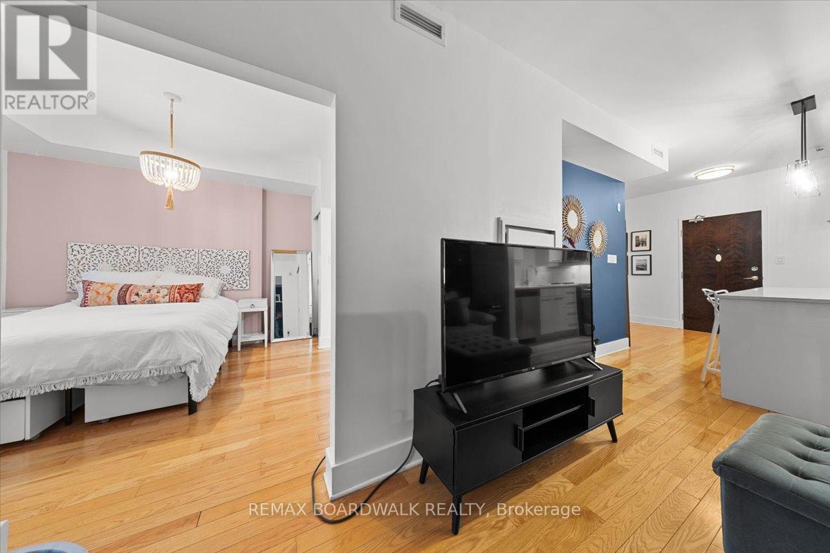 501 - 101 Richmond Road Property Photo 17