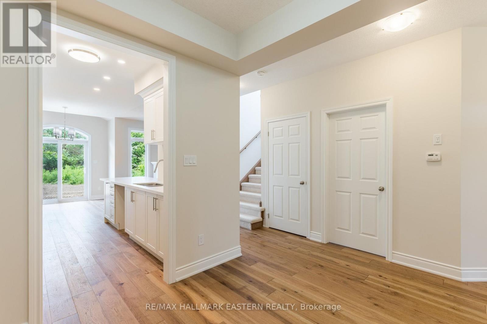 33 Coldbrook Drive Property Photo 16