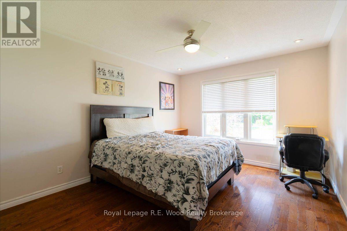 2 Oriole Crescent Property Photo 7