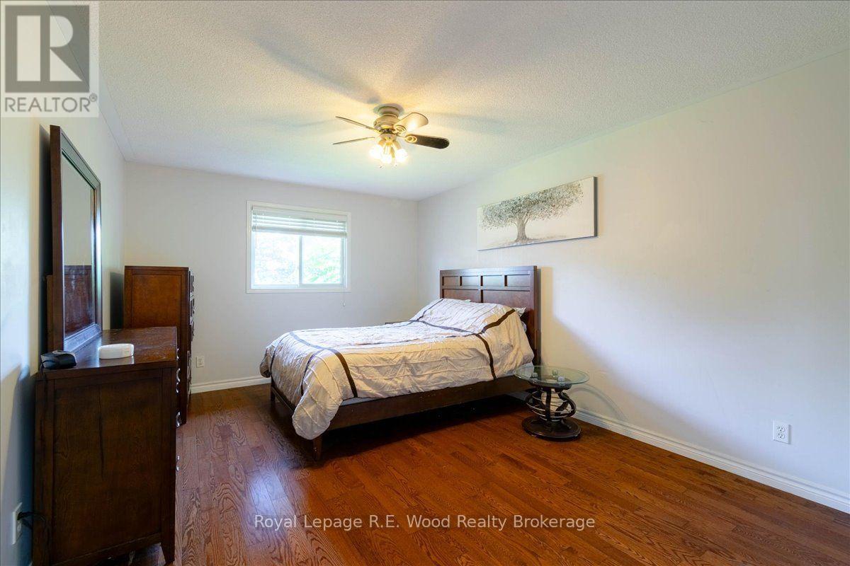 2 Oriole Crescent Property Photo 12