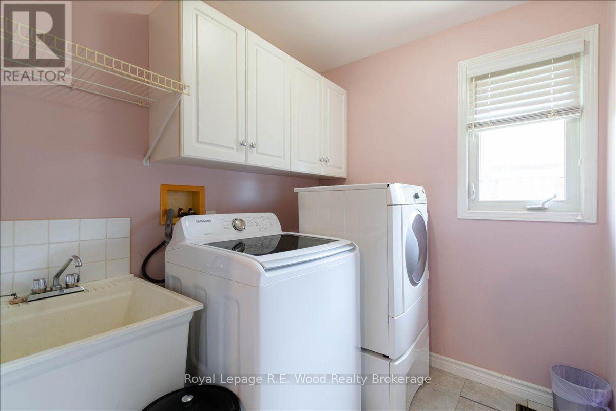2 Oriole Crescent Property Photo 13