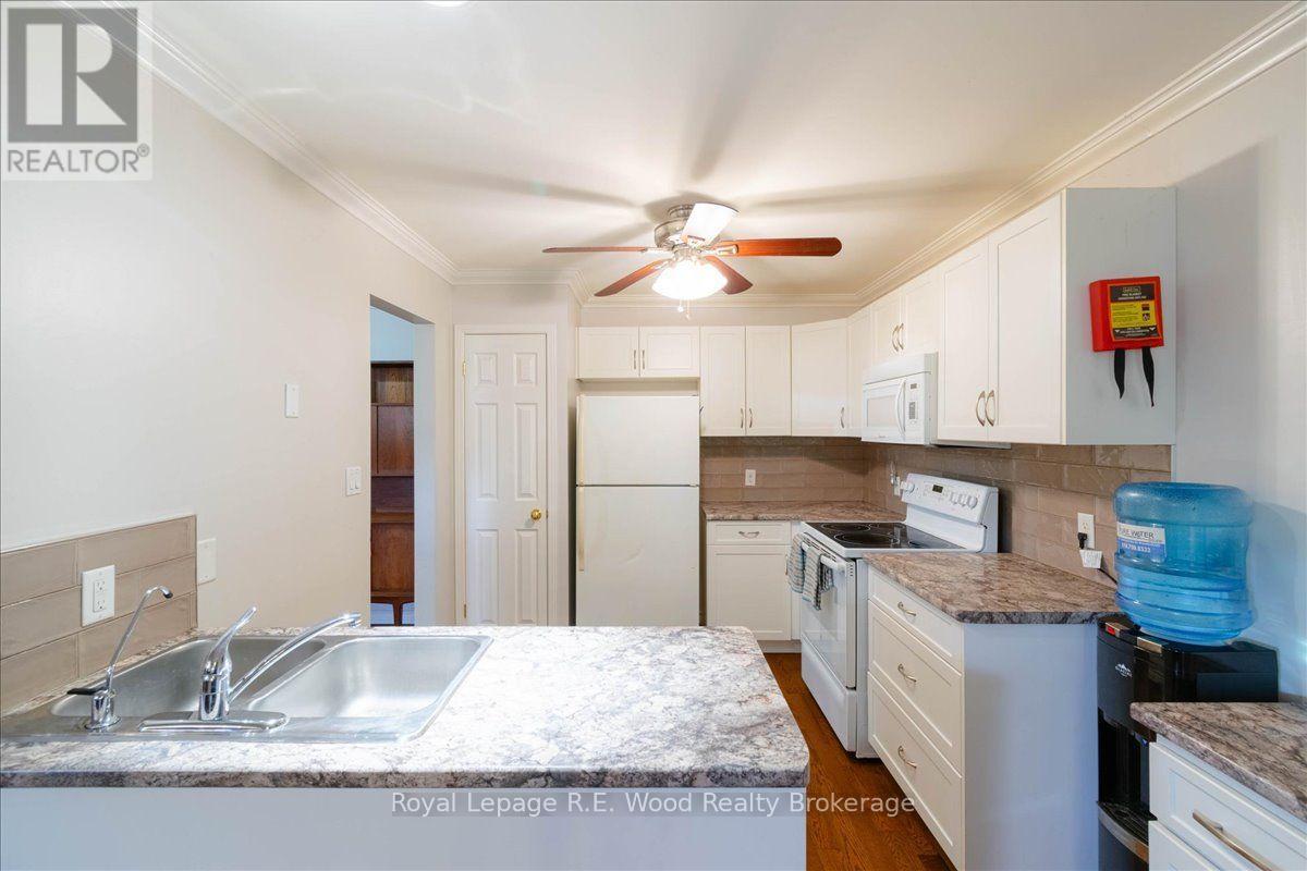 2 Oriole Crescent Property Photo 23