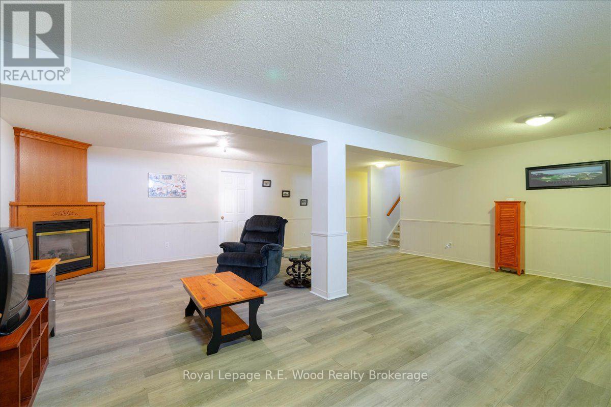 2 Oriole Crescent Property Photo 27