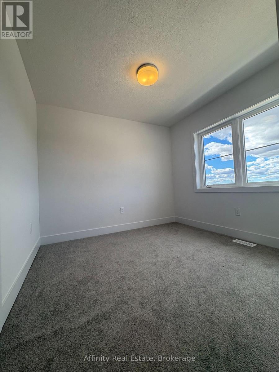 14 Balladry Boulevard Property Photo 22