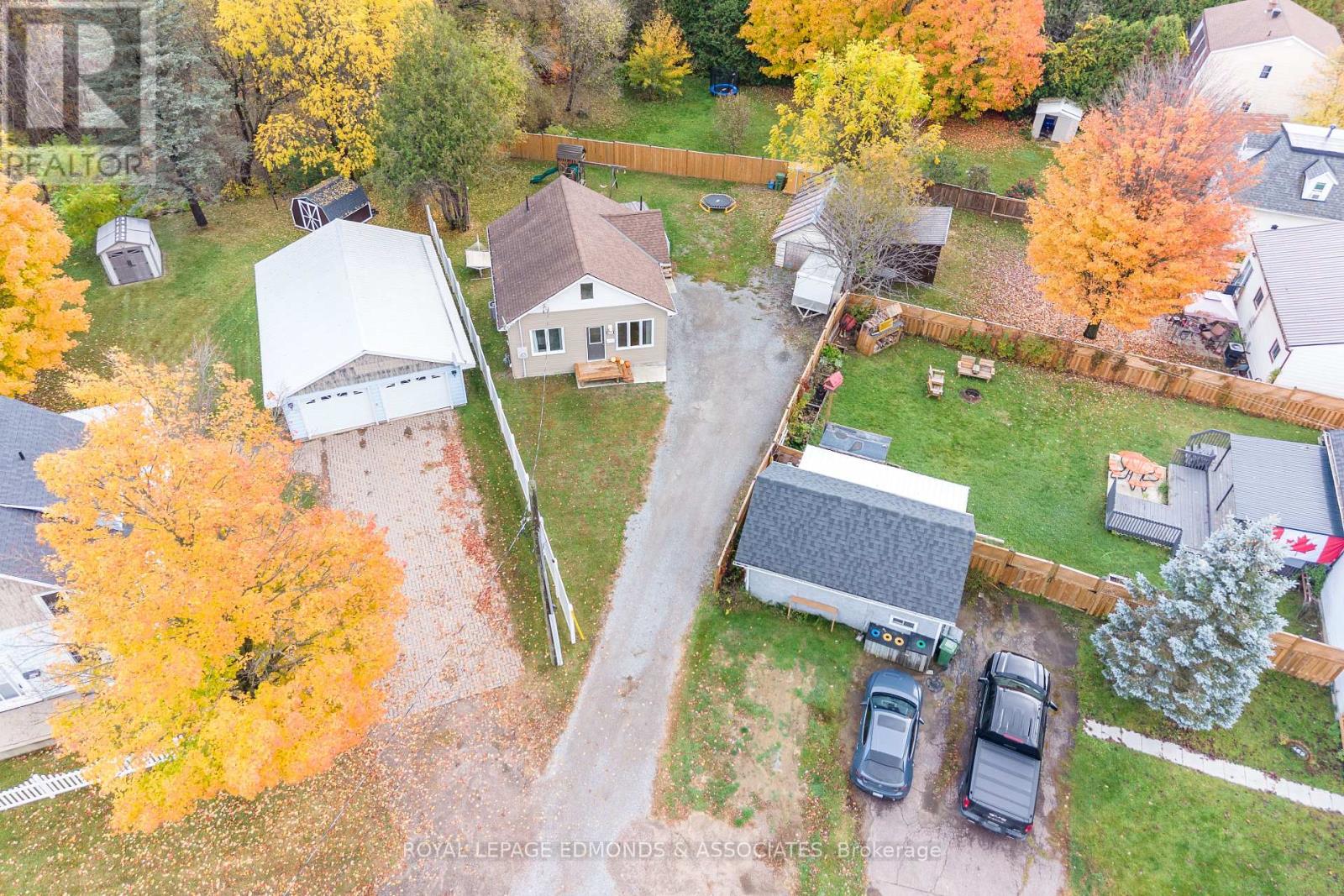 A - 465a Francis Street Property Photo 3