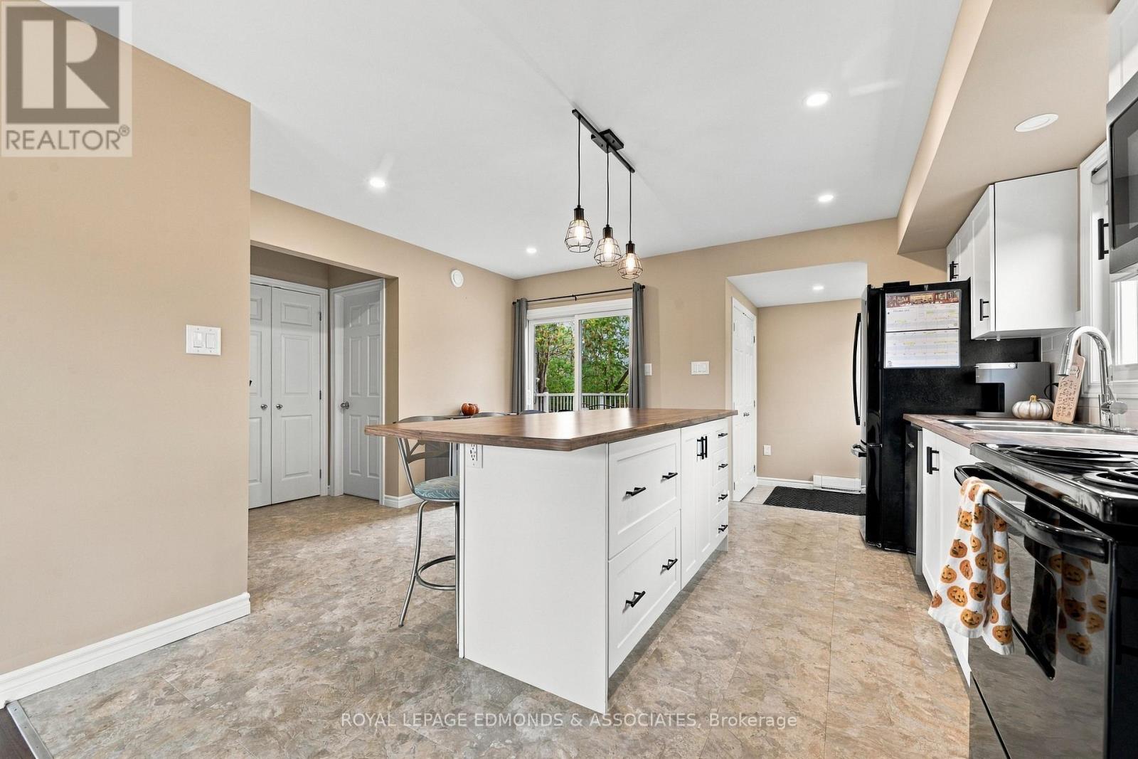 A - 465a Francis Street Property Photo 11